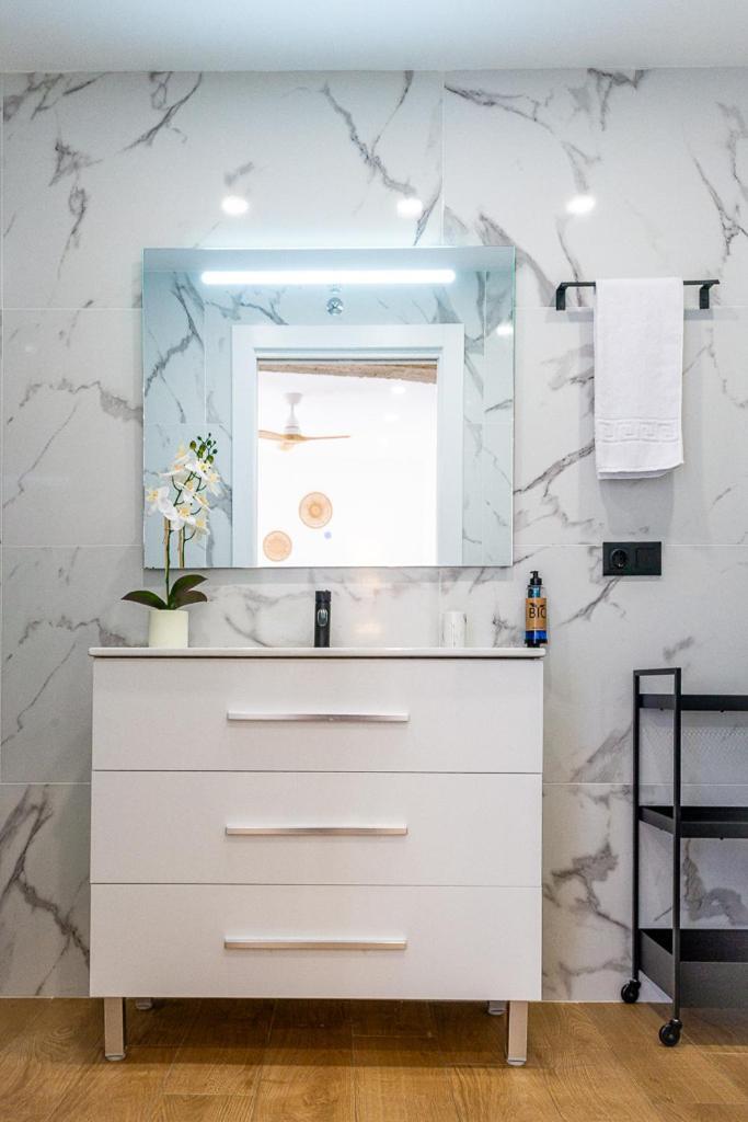 Apartamentos Cibeles Centro Historico, Nuevo Establecimiento Мерида Экстерьер фото